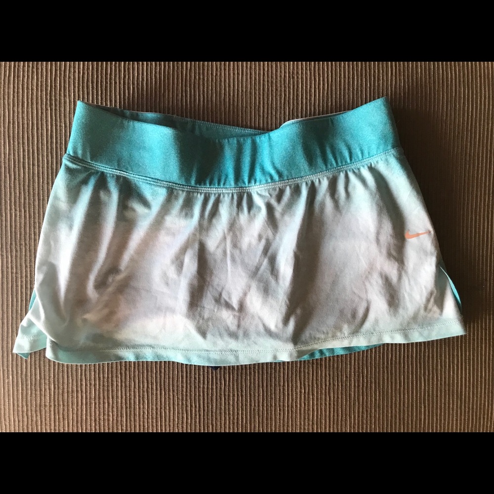 Nike run skort